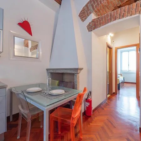 Xenia - Historic Two-room In Navigli Area Milão